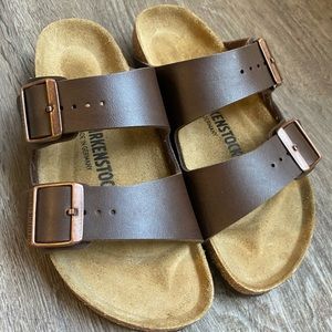NWOT Birkenstock Arizona Sandals